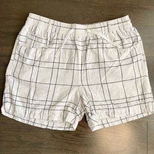 Women’s Linen blend shorts size 14